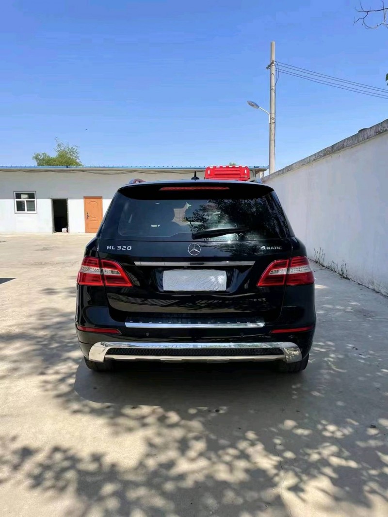 徐州14年奔驰ML9