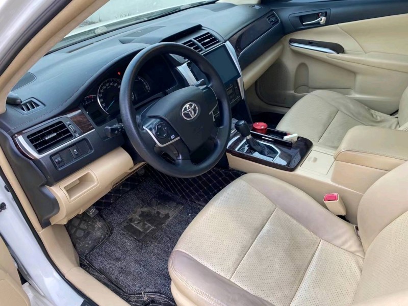 徐州17年丰田凯美瑞4