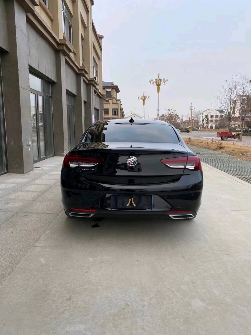 徐州21年别克君威9