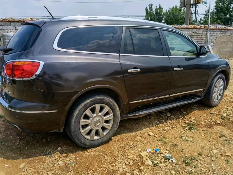 青岛15年别克昂科雷7