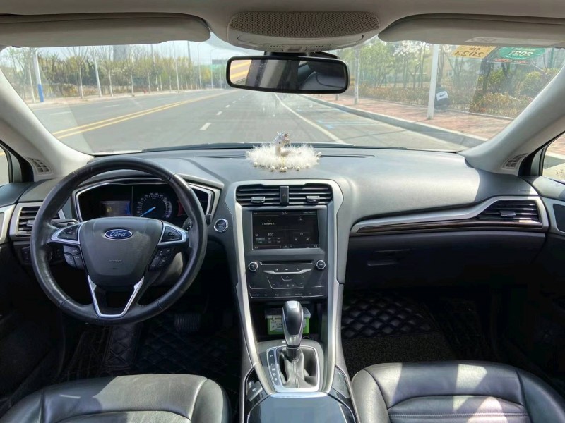 青岛15年福特蒙迪欧5