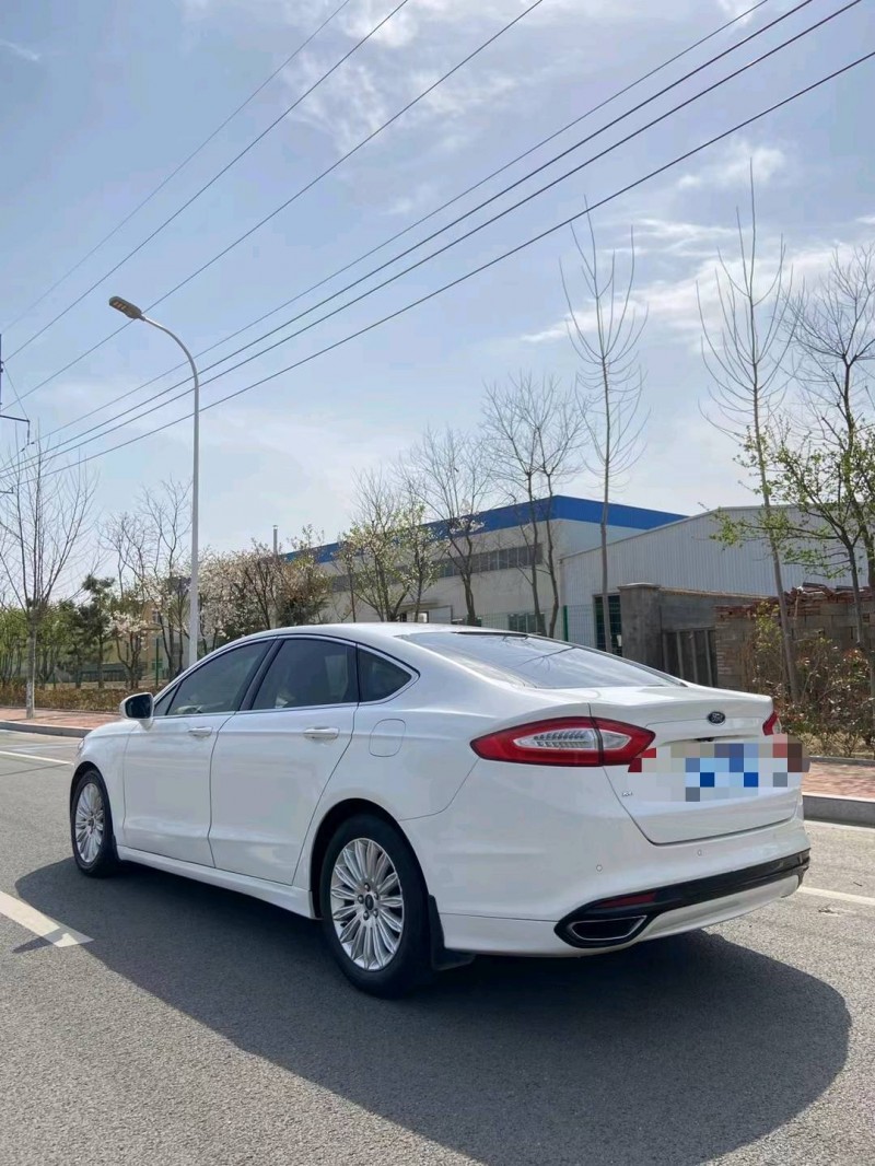 青岛15年福特蒙迪欧7