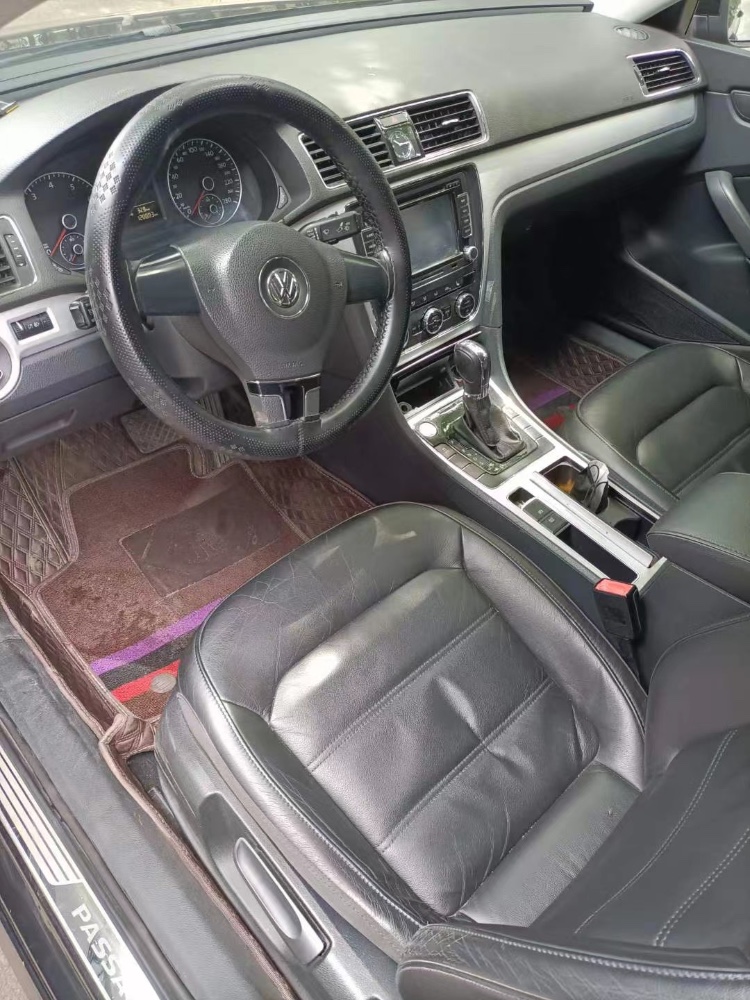 青岛14年大众帕萨特2