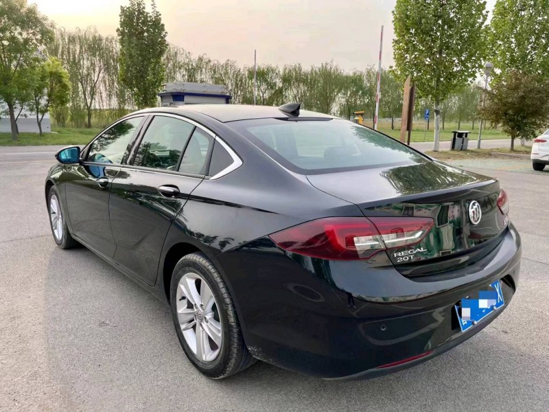 烟台18年别克君越5