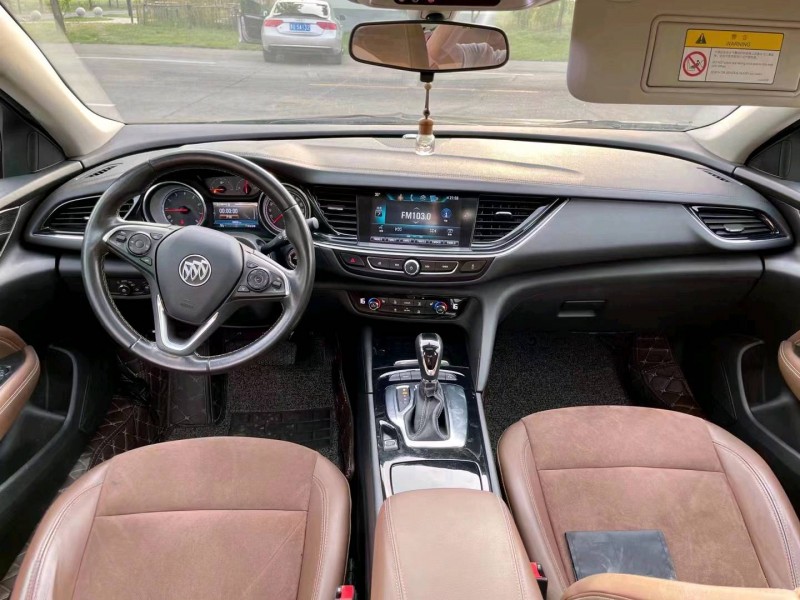 烟台18年别克君越3