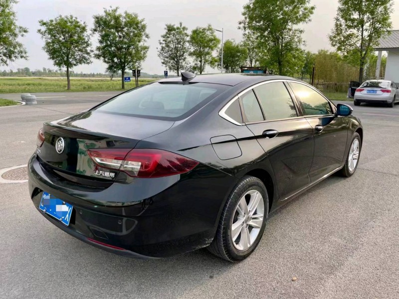 烟台18年别克君越9