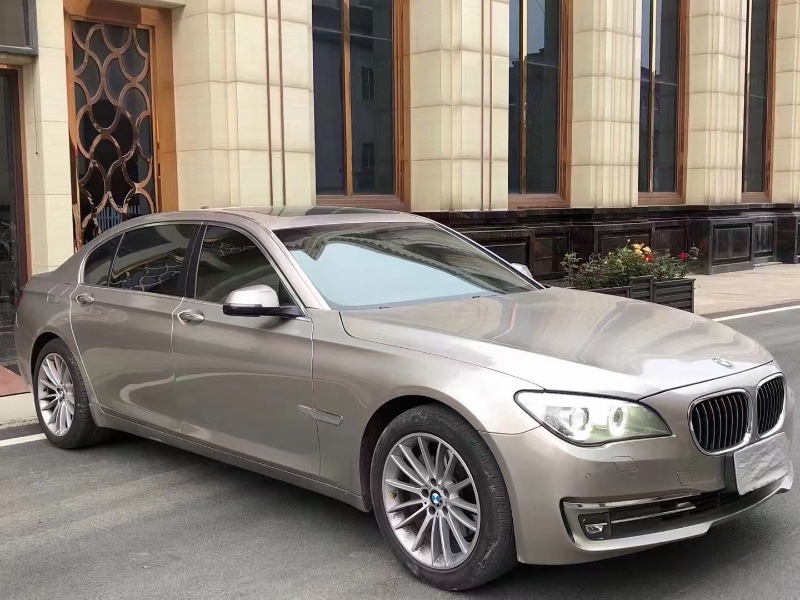 青岛15年宝马7系8