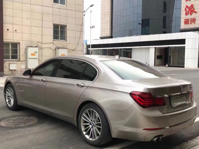 青岛15年宝马7系3