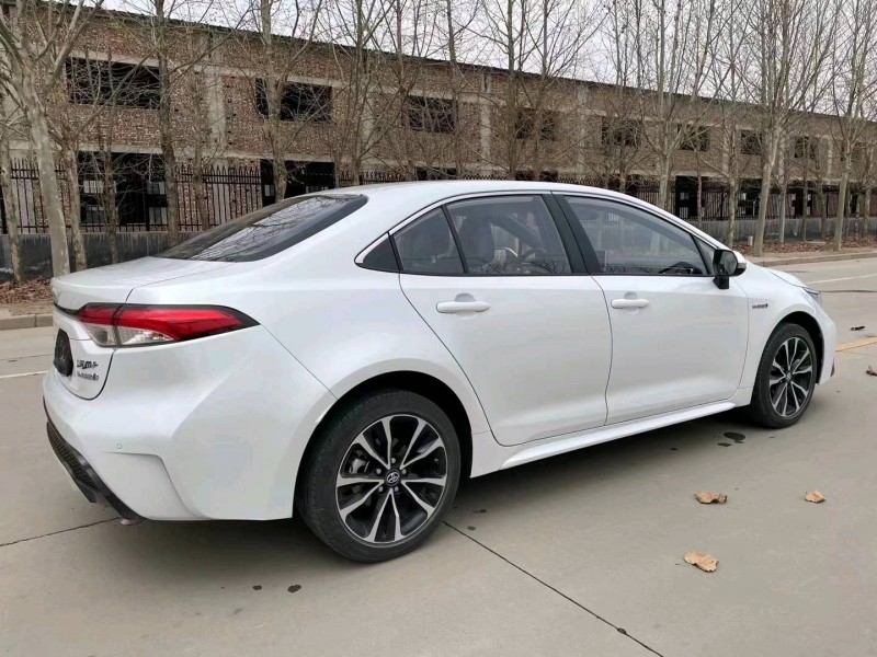 邯郸21年丰田雷凌9