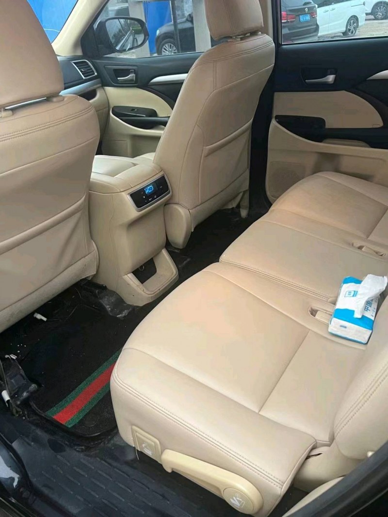 邯郸16年丰田汉兰达7