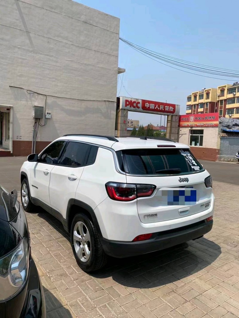 陽泉18年Jeep指南者6