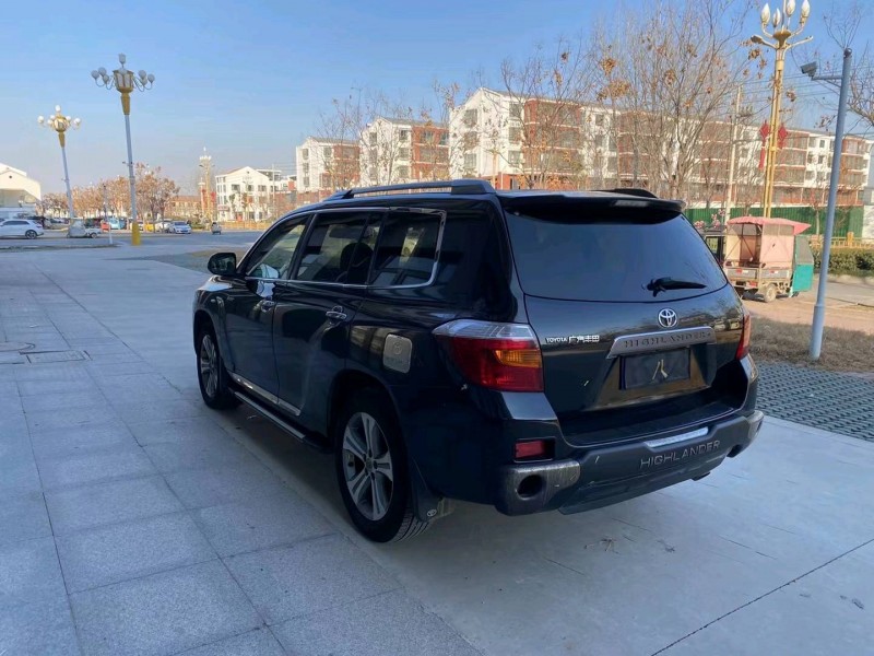 徐州12年丰田汉兰达8