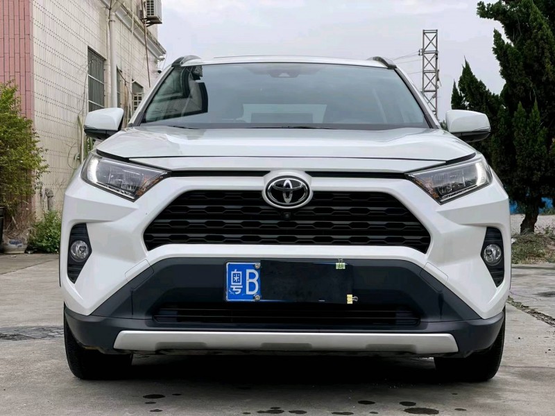 东莞20年丰田RAV49