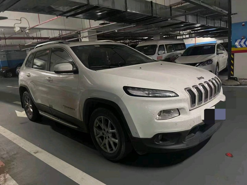 重慶19年Jeep自由光2