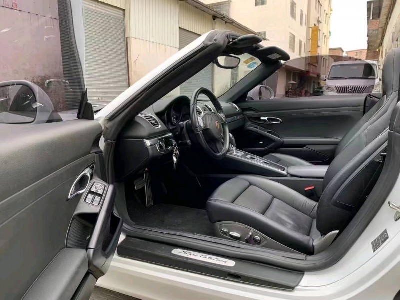 廣州16年保時捷Boxster6