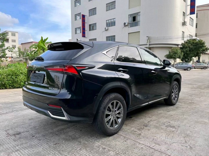 东莞17年雷克萨斯NX9