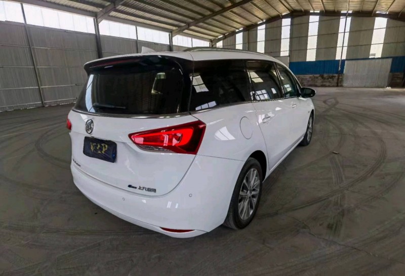 枣庄22年别克GL68