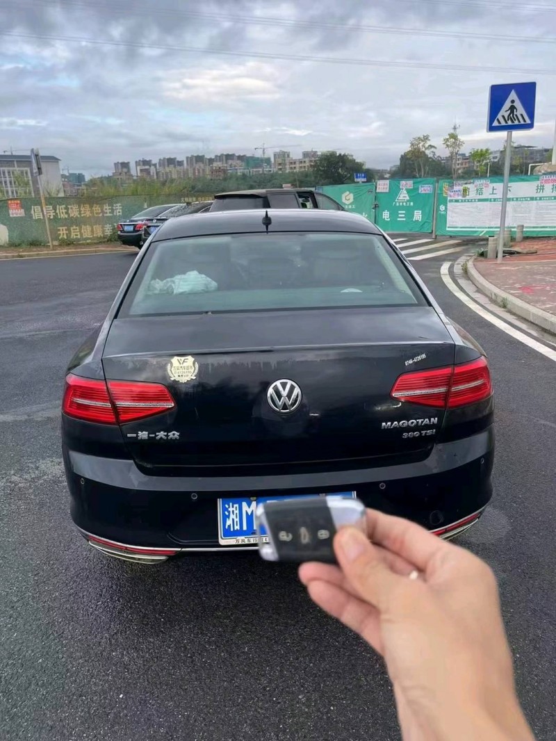 东莞17年大众迈腾7