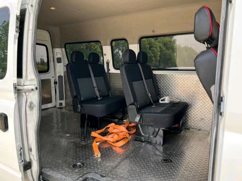 盐城20年大通maxus8