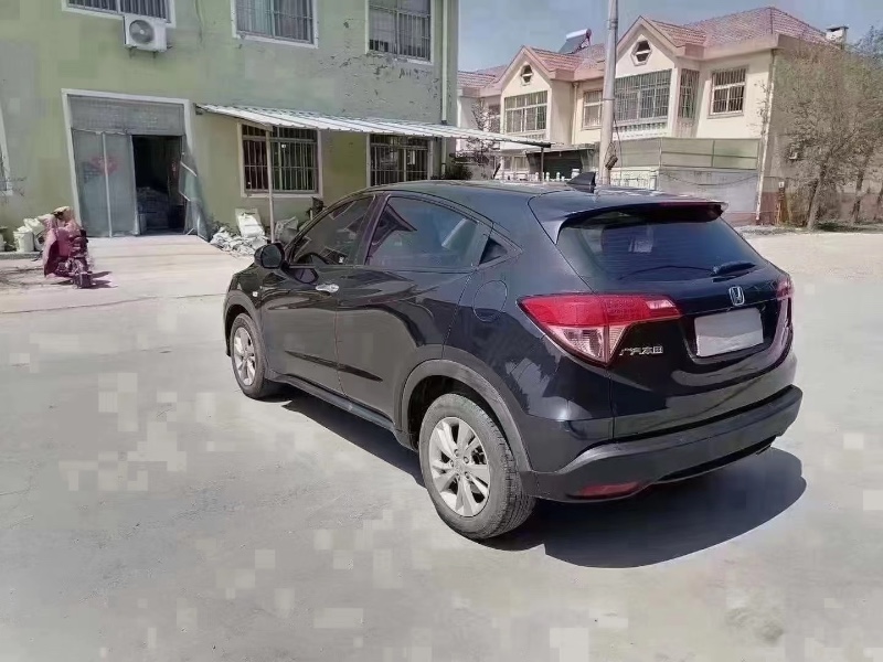 青岛16年本田缤智5