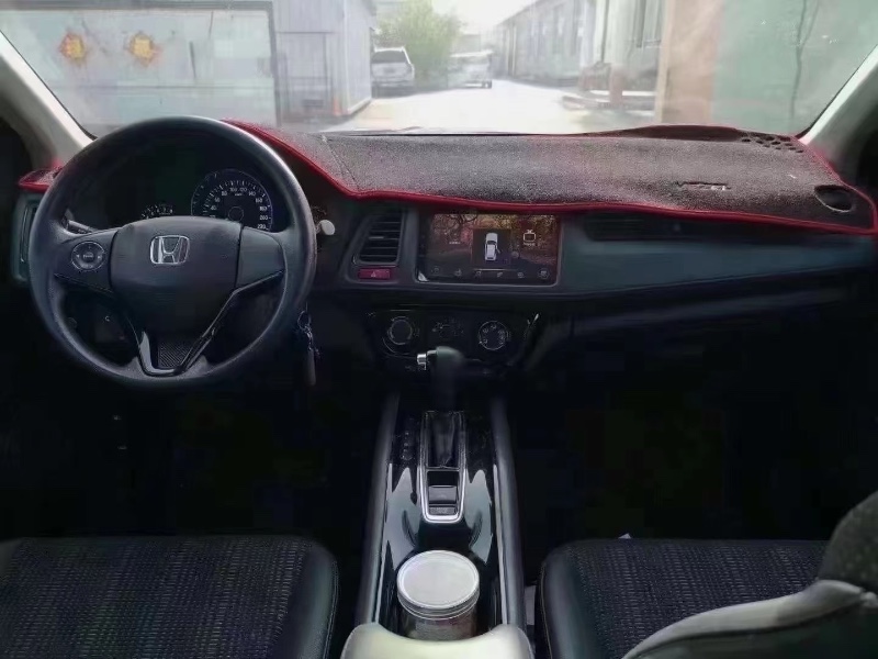 青岛16年本田缤智4