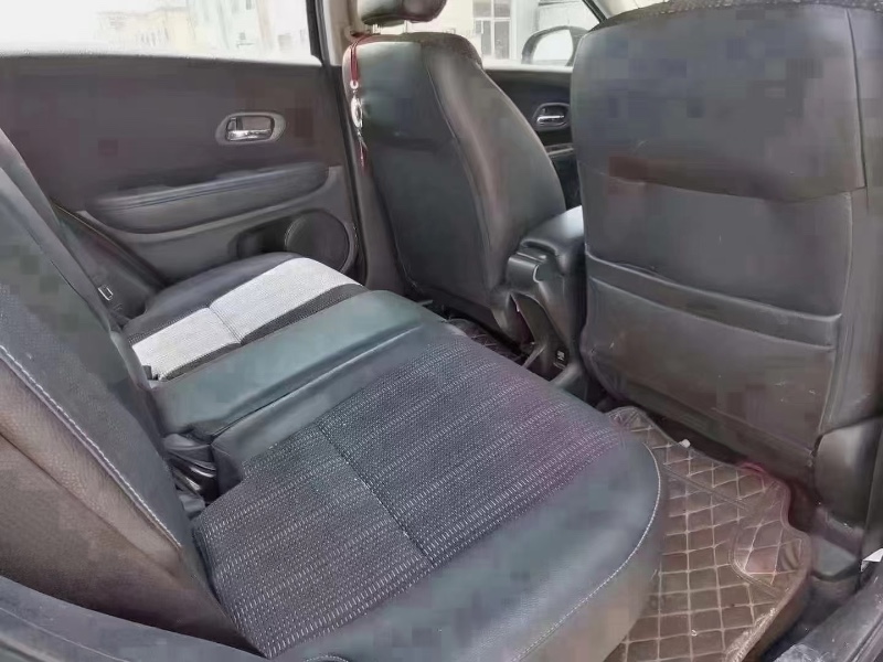 青岛16年本田缤智1