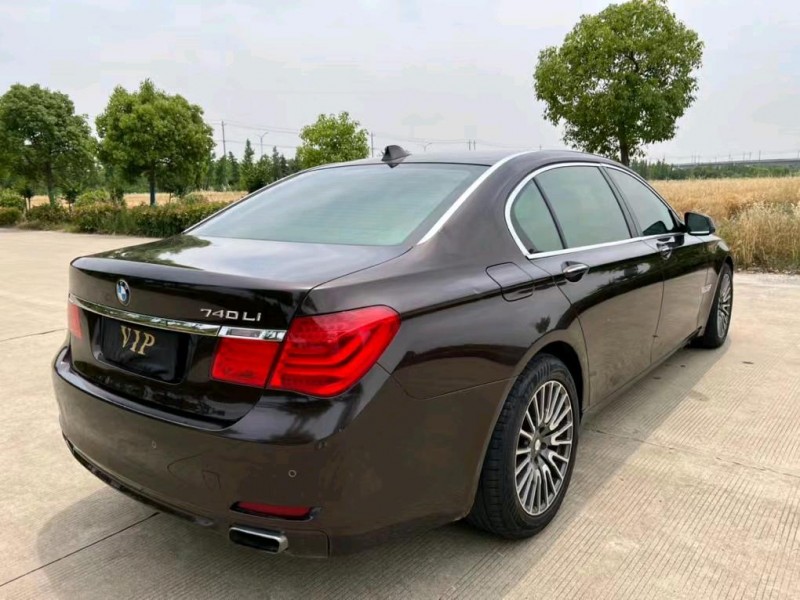 盐城09年宝马7系4