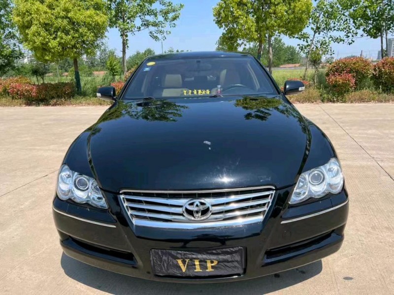 盐城10年丰田锐志1