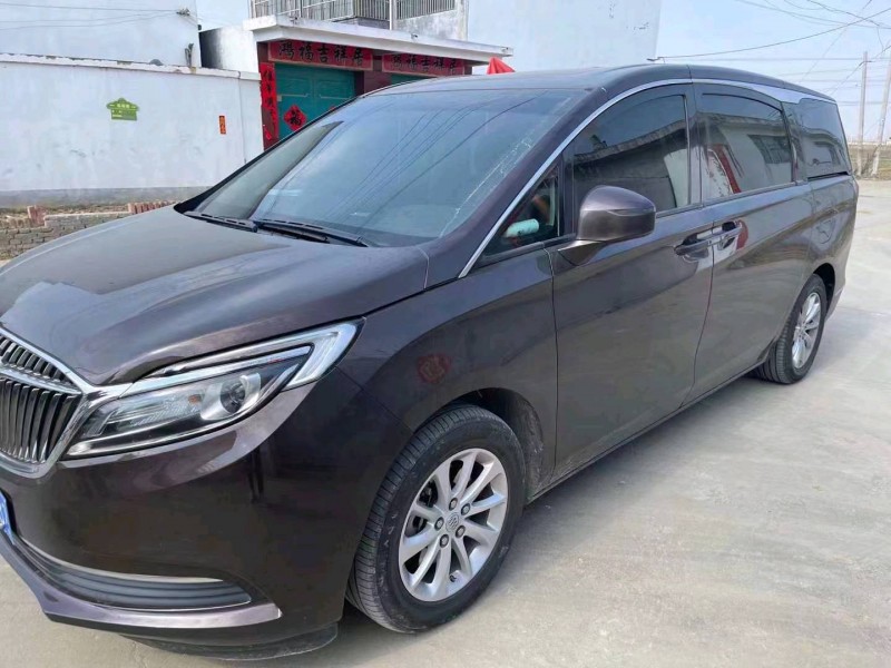 枣庄17年别克GL82