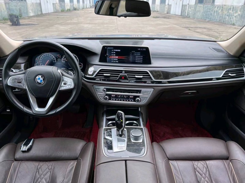 盐城17年宝马7系4