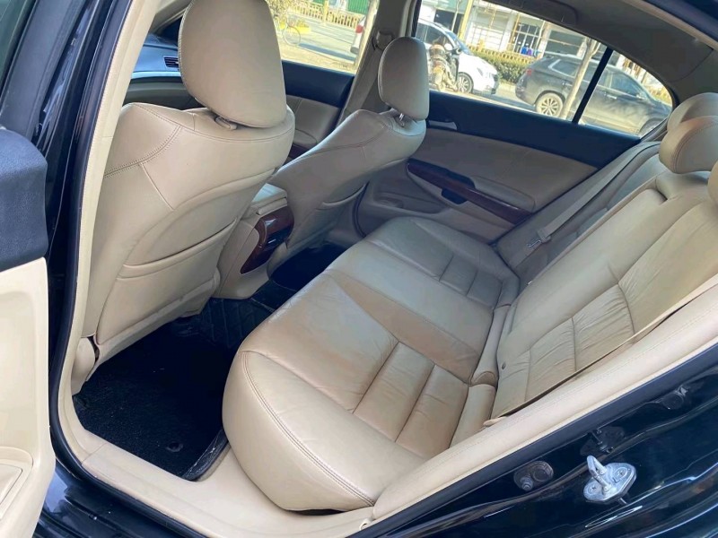 徐州11年本田雅阁6