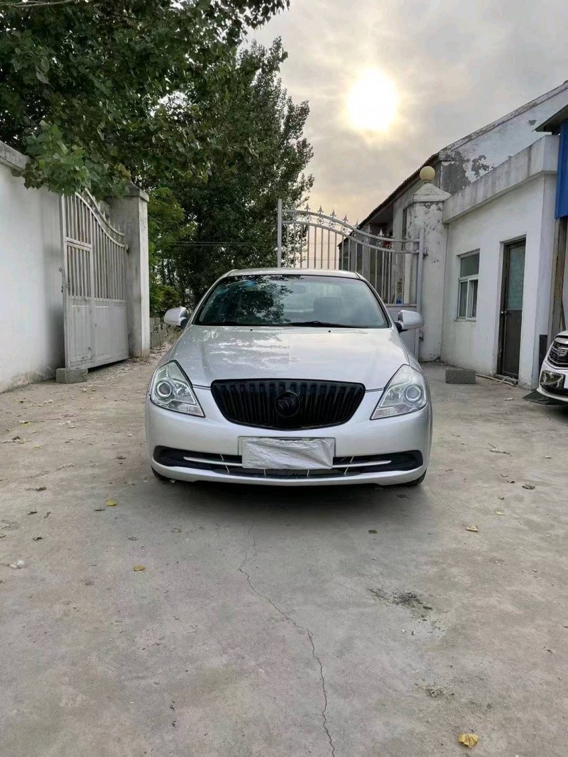 徐州16年别克凯越9