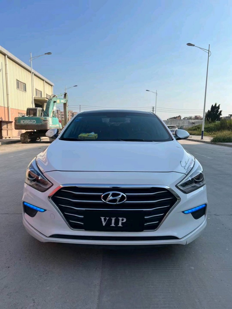 东莞17年现代名图1