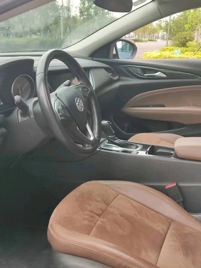 徐州18年别克君威5