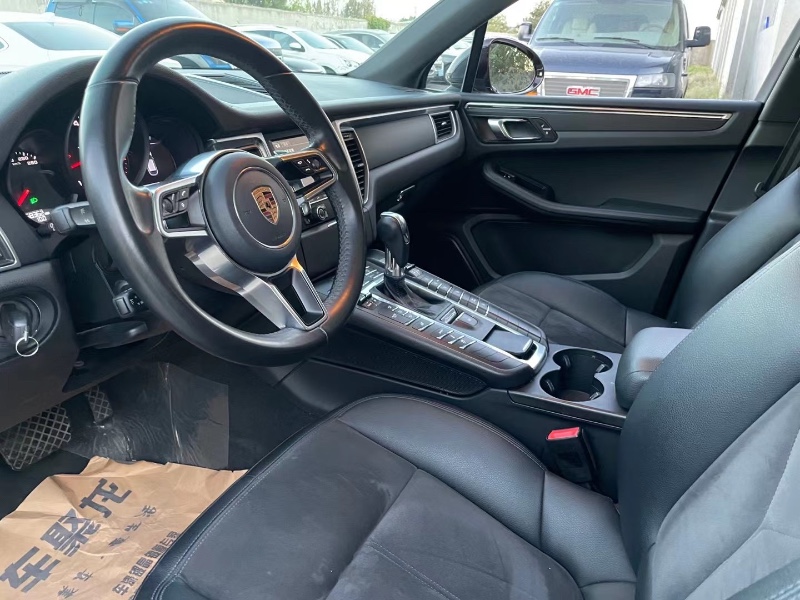 濰坊16年保時捷Macan7