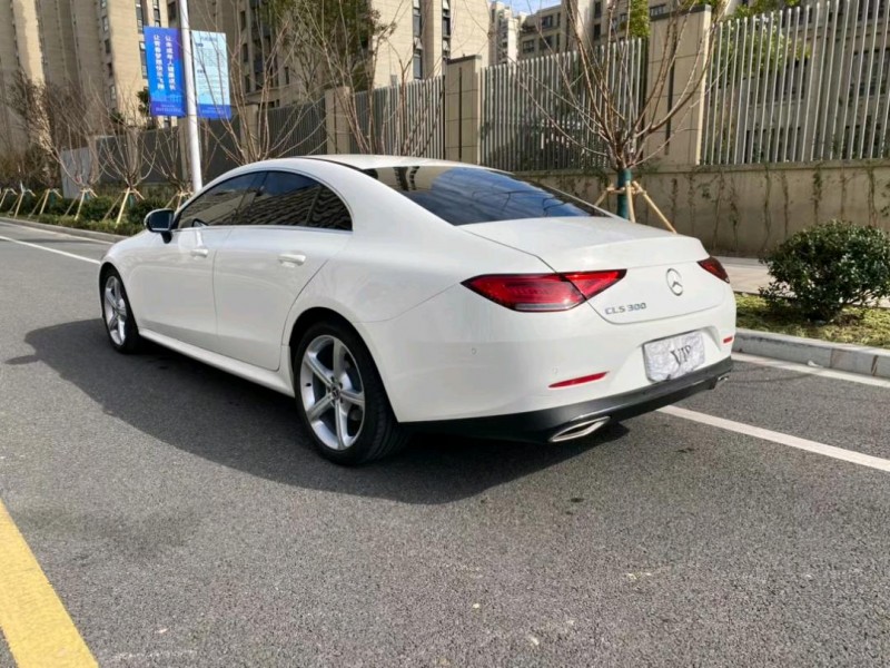 徐州19年奔驰CLS3