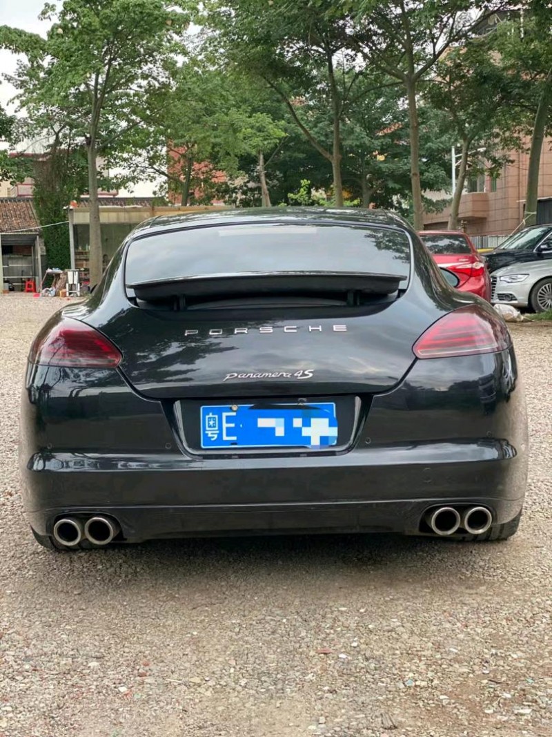 廣州11年保時捷帕拉梅拉9