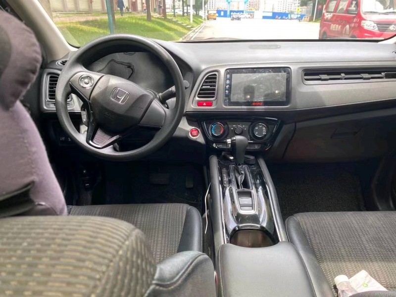 邵阳16年本田缤智5