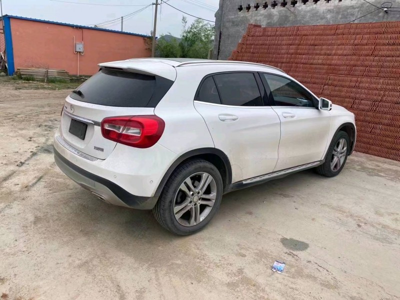 邯郸16年奔驰GLA2