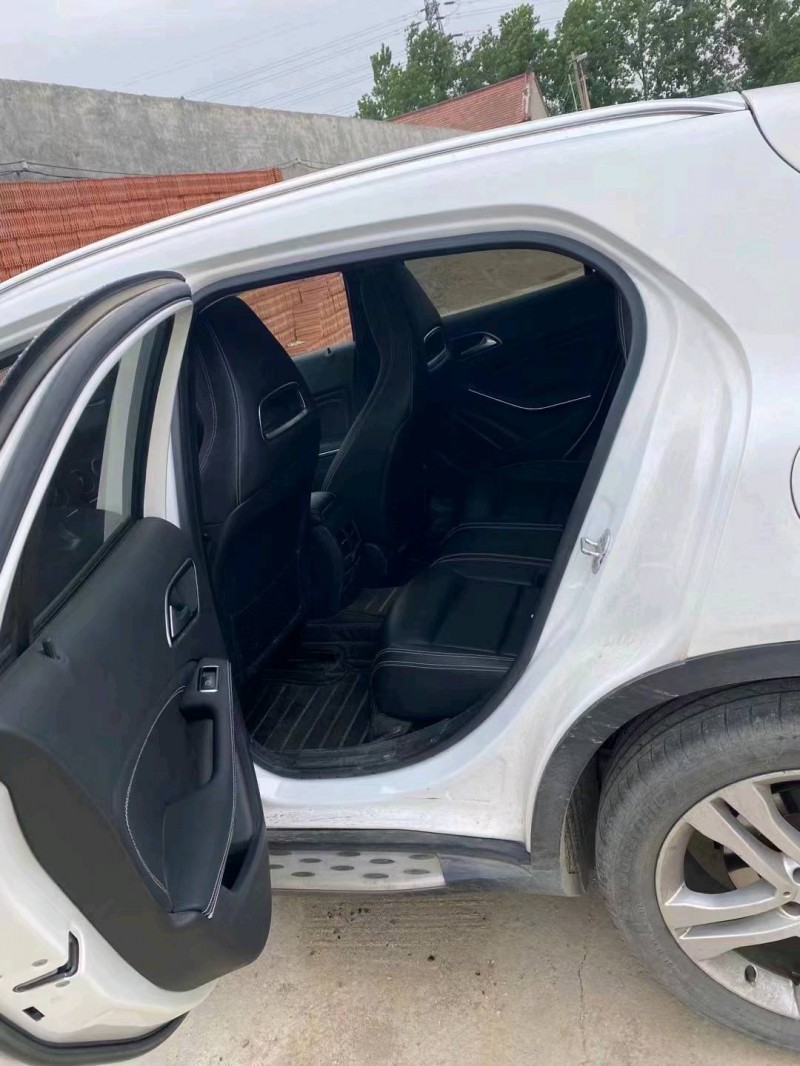 邯郸16年奔驰GLA5