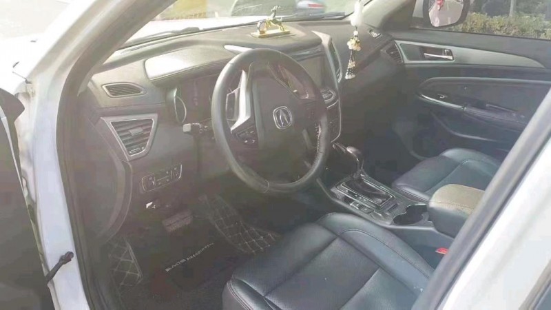 嘉興18年長安汽車CS752