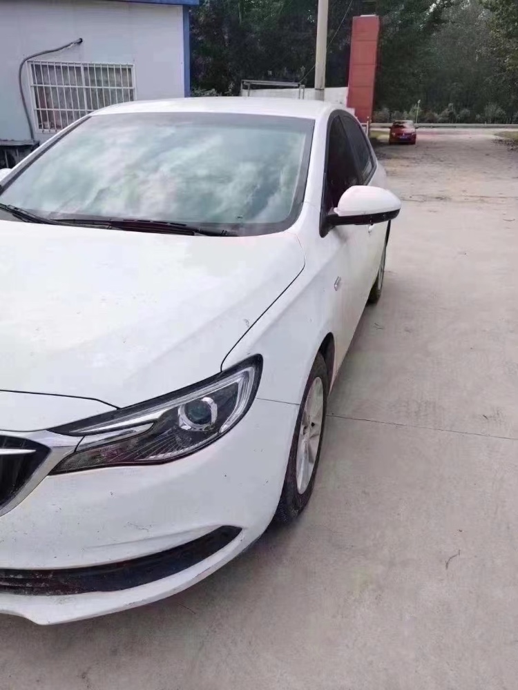 北京18年别克英朗1