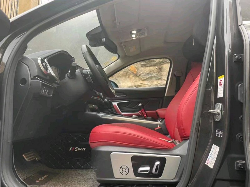 景德鎮18年長城汽車WEY VV56