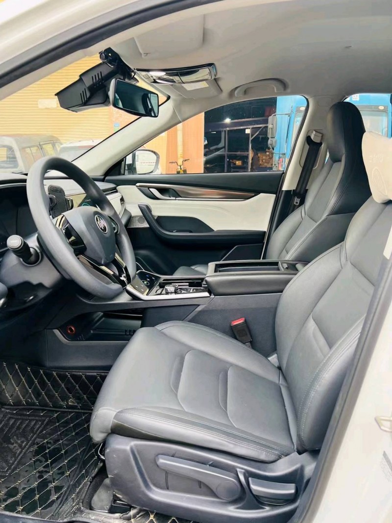 东莞20年威马汽车EX-55