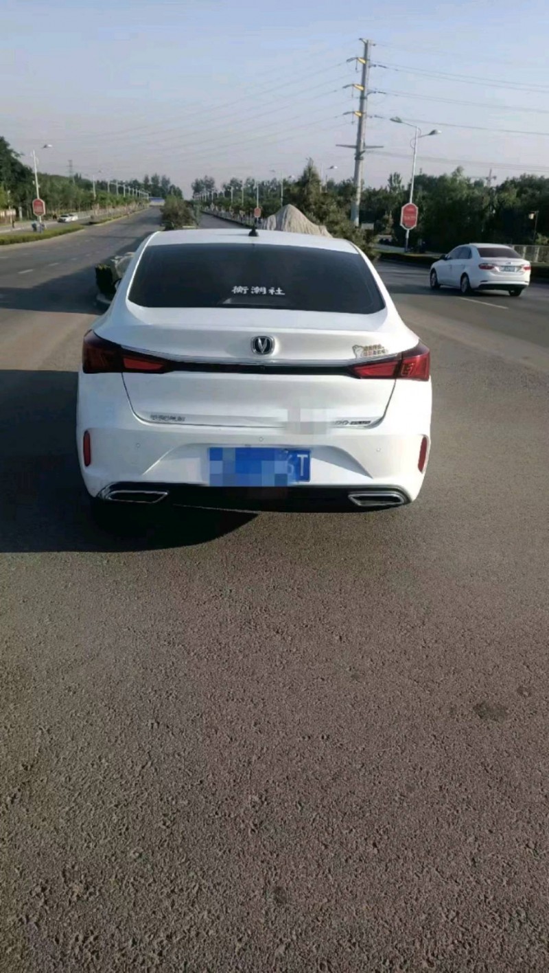 濰坊20年長安汽車逸動8