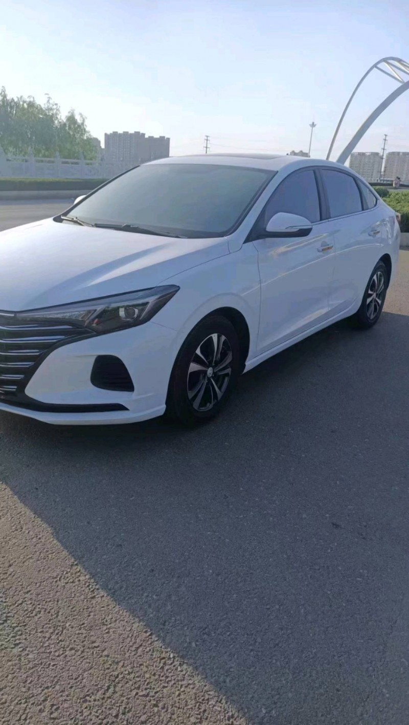 濰坊20年長安汽車逸動3