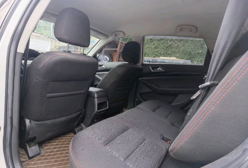 安順16年獵豹汽車CS104