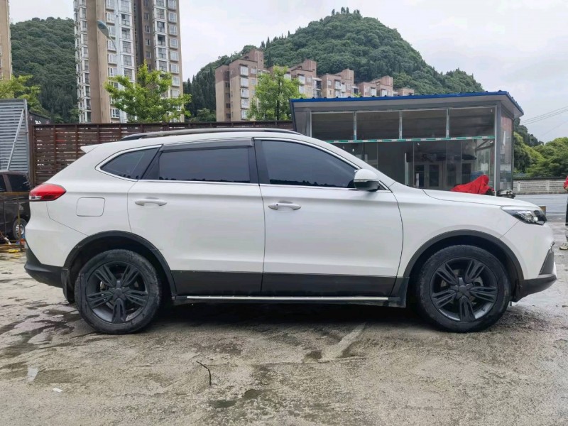 安順16年獵豹汽車CS107