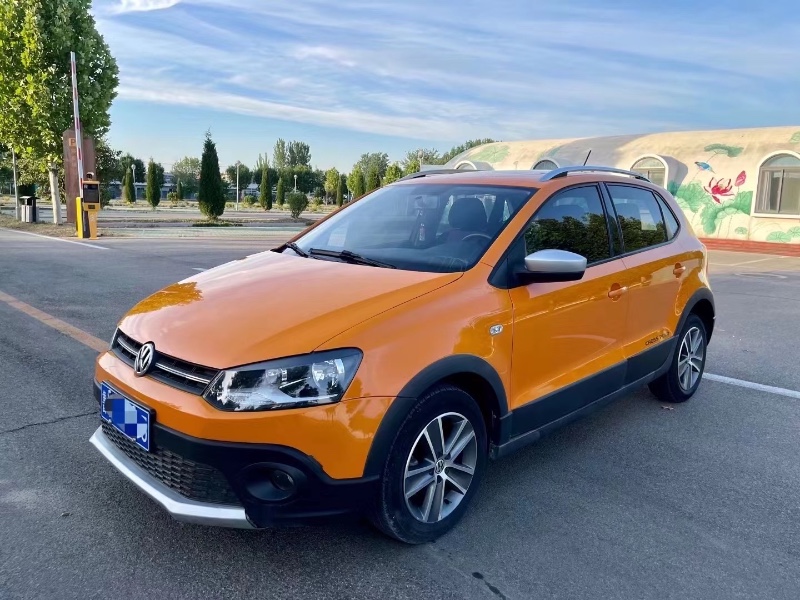 青岛14年大众polo6