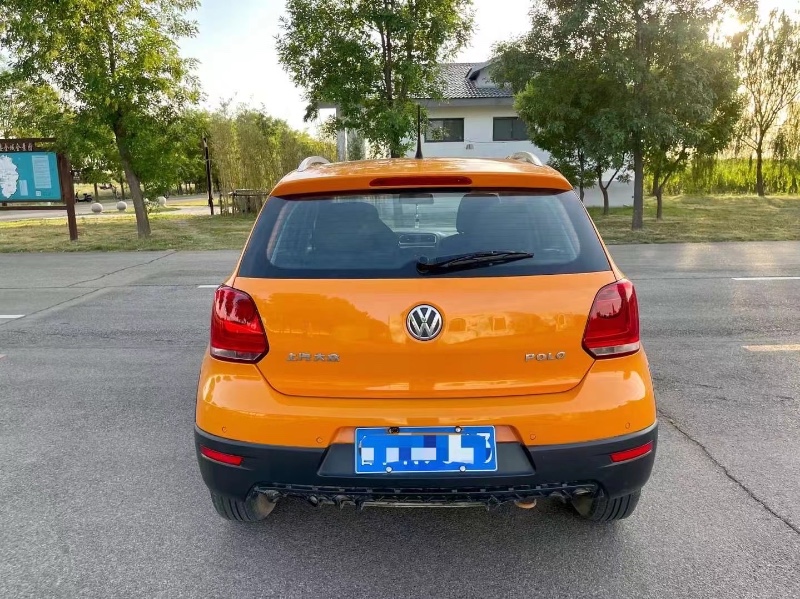 青岛14年大众polo5